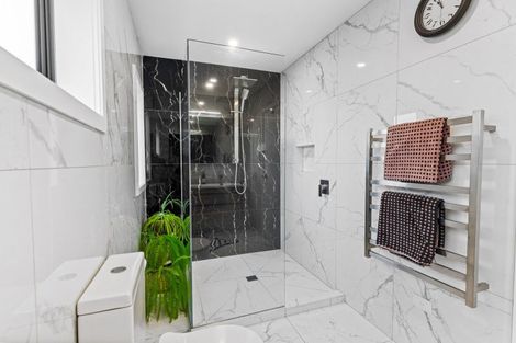 Photo of property in 23a Achilles Crescent, Narrow Neck, Auckland, 0624