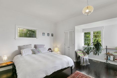 Photo of property in 5 Thorby Street, Northland, Wellington, 6012