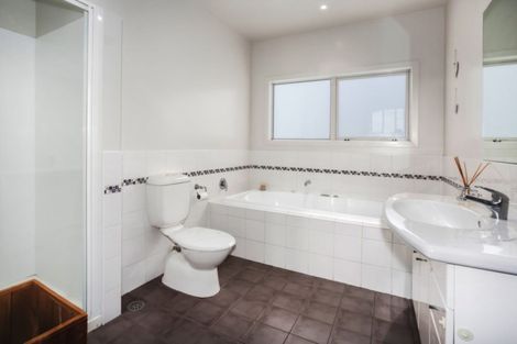 Photo of property in 53 Navigation Drive, Whitby, Porirua, 5024