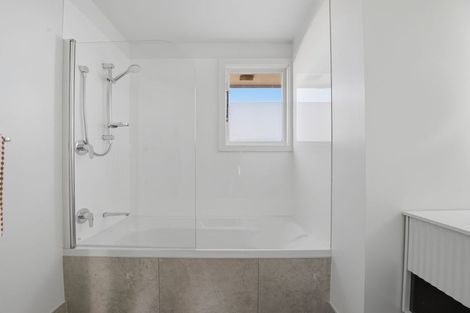 Photo of property in 5 Shamrock Place, Halswell, Christchurch, 8025