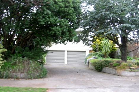 Photo of property in 8 Mahia Place, Kelvin Grove, Palmerston North, 4414