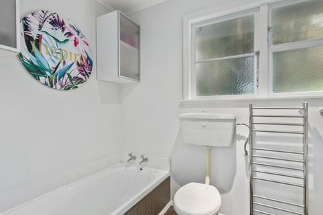 Photo of property in 40 Holborn Drive, Stokes Valley, Lower Hutt, 5019