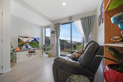 Photo of property in 45 Te Aparangi Road, Papakura, 2110