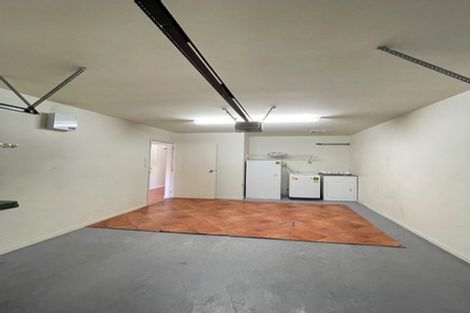 Photo of property in Lakeview Terrace, 12/14 Ambrico Place, New Lynn, Auckland, 0600