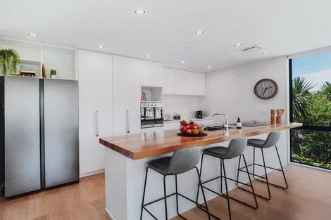 Photo of property in 33 Durness Place, Red Beach, 0932