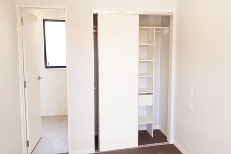 Photo of property in 2b Wendell Place, Greenlane, Auckland, 1061