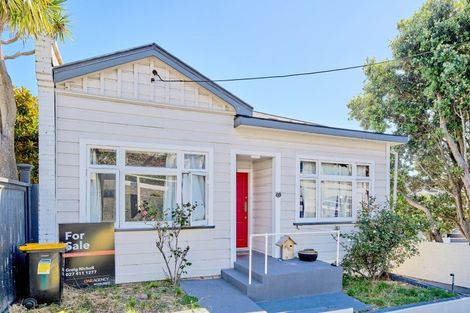 Photo of property in 60 Roxburgh Street, Mount Victoria, Wellington, 6011