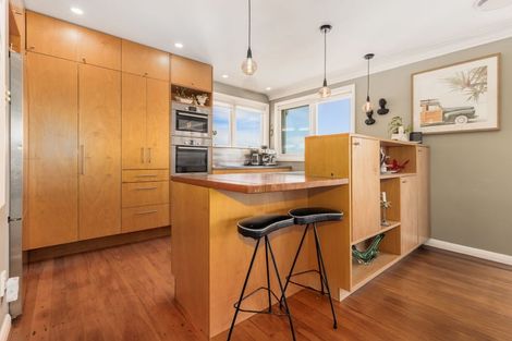 Photo of property in 95 Rosetta Road, Raumati South, Paraparaumu, 5032