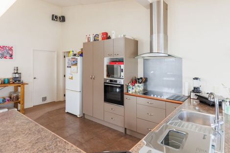 Photo of property in 1b Carthew Street, Feilding, 4702