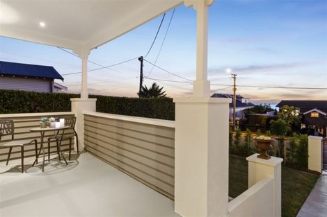 Photo of property in 7 Palmerston Road, Birkenhead, Auckland, 0626