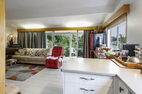 Photo of property in 7b Isobel Street, Acacia Bay, Taupo, 3330