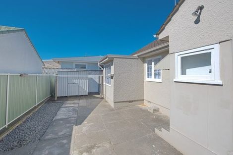 Photo of property in 8 Hinton Road, Taradale, Napier, 4112