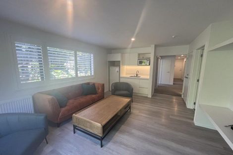 Photo of property in 42 Gilbert Street, New Plymouth, 4310