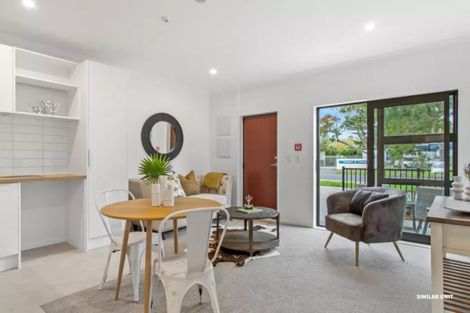 Photo of property in 4/20 Bader Drive, Mangere, Auckland, 2022