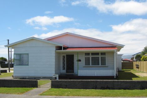 Photo of property in 141 Romilly Street, Westport, 7825