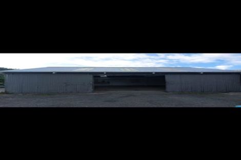 Photo of property in 37 Shaw Road, Oratia, Auckland, 0604