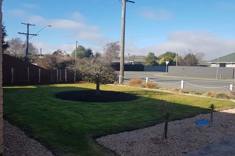 Photo of property in 22 Woodend Road, Woodend, 7610