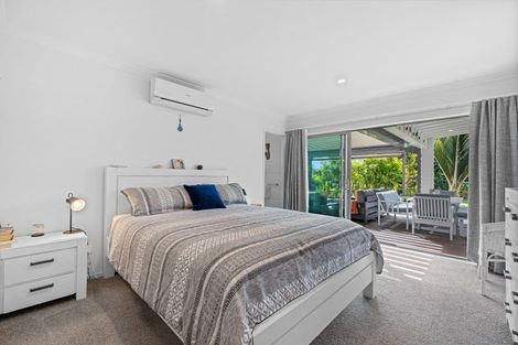 Photo of property in 6 Fred Carr Place, One Tree Point, 0118