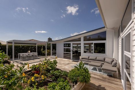 Photo of property in 30 Churchill Road, Judea, Tauranga, 3110