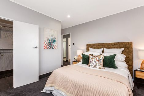 Photo of property in 13 Sombrero View, Ascot Park, Porirua, 5024