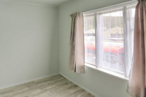 Photo of property in 9 Eldon Grove, Taita, Lower Hutt, 5019