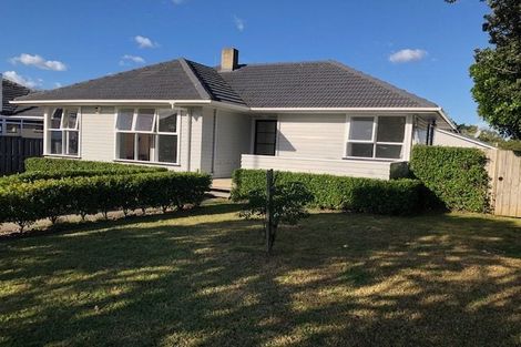 Photo of property in 44 Gossamer Drive, Pakuranga Heights, Auckland, 2010