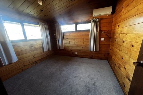 Photo of property in 63 Gemstone Drive, Birchville, Upper Hutt, 5018