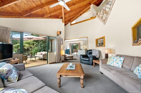 Photo of property in 214 Shaw Road, Oratia, Auckland, 0604