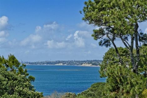 Photo of property in 70 Cliff Road, Torbay, Auckland, 0630