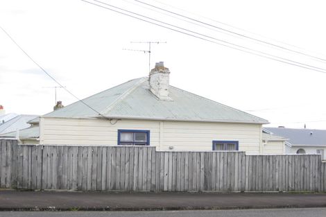 Photo of property in 14 Cutfield Road, New Plymouth, 4310