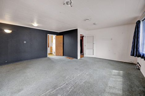 Photo of property in 9 Manawapou Road, Hawera, 4610