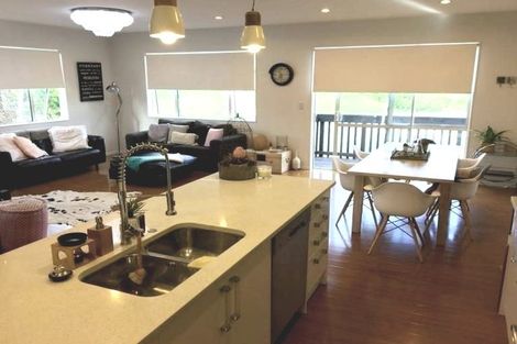 Photo of property in 19a Duncan Avenue, Te Atatu South, Auckland, 0610