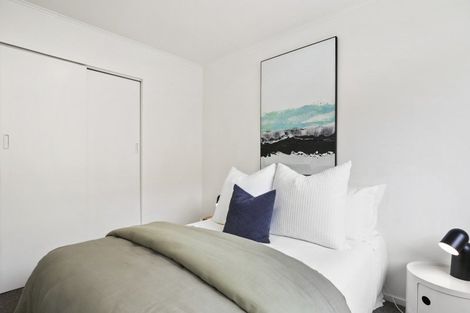 Photo of property in 176 Queens Drive, Lyall Bay, Wellington, 6022