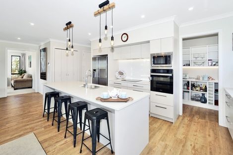 Photo of property in 8 Kiritiana Close, Pyes Pa, Tauranga, 3112