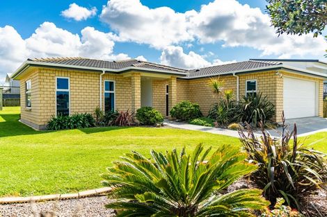 Photo of property in 46 Sunset Drive, Baylys Beach, Dargaville, 0377