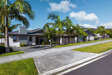 Photo of property in 31 Beachwood Drive, Hatfields Beach, Orewa, 0931