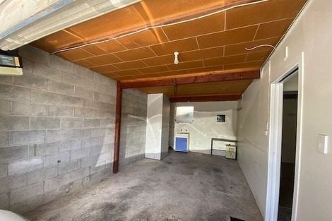 Photo of property in 3b Peckham Grove, Tawa, Wellington, 5028