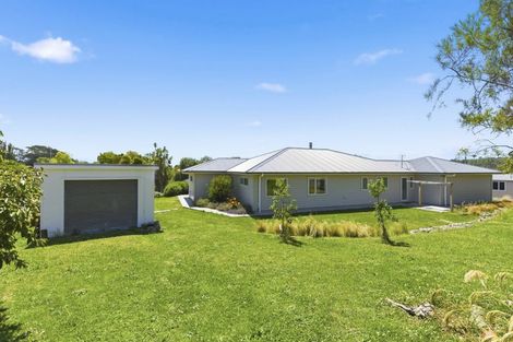 Photo of property in 1 Te Naihi Place, Paraparaumu, 5032
