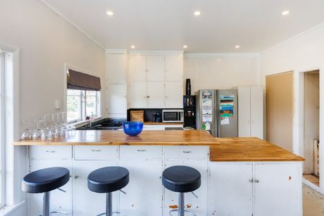 Photo of property in 17 Raumai Road, Bulls, 4894