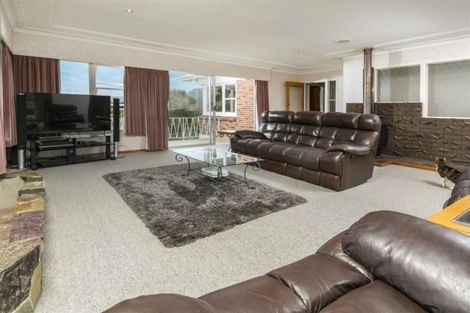 Photo of property in 1066 Scenic Drive North, Swanson, Auckland, 0816