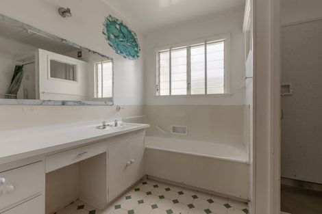 Photo of property in 213 High Street, Dannevirke, 4930