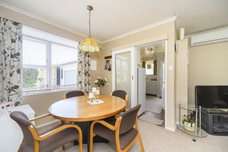 Photo of property in 21 Anaru Place, Awapuni, Palmerston North, 4412