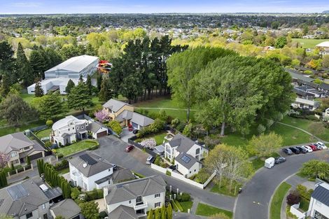 Photo of property in 30 Chateau Drive, Burnside, Christchurch, 8053