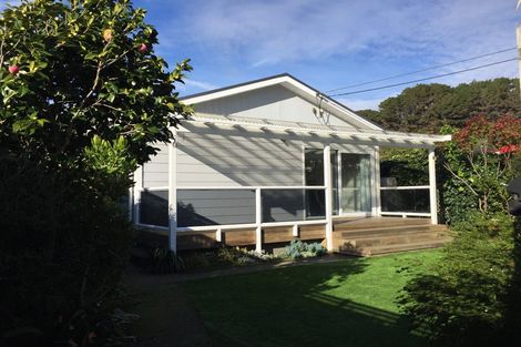 Photo of property in 19a Mantell Street, Seatoun, Wellington, 6022