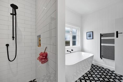 Photo of property in 49 Newton Street, Fitzroy, New Plymouth, 4312