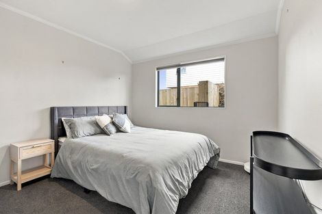 Photo of property in 9 Sandel Rise, Merrilands, New Plymouth, 4312