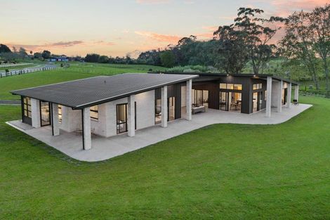 Photo of property in 52 Moorfield Road, Te Kauwhata, 3782