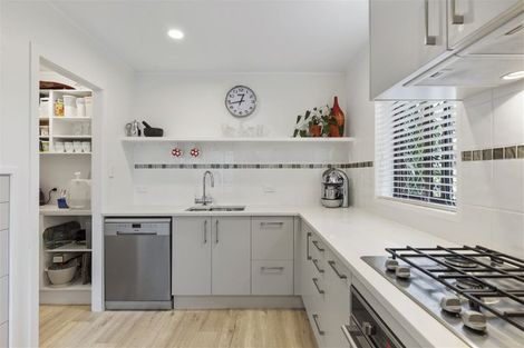 Photo of property in 22b Church Street, Northcote Point, Auckland, 0627