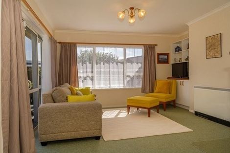 Photo of property in 18 Cholmondeley Crescent, Whitianga, 3510
