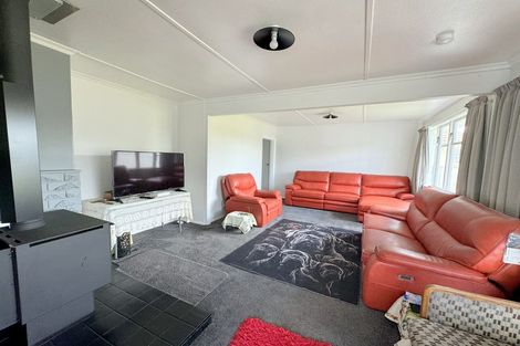 Photo of property in 28 Victor Street, Dannevirke, 4930